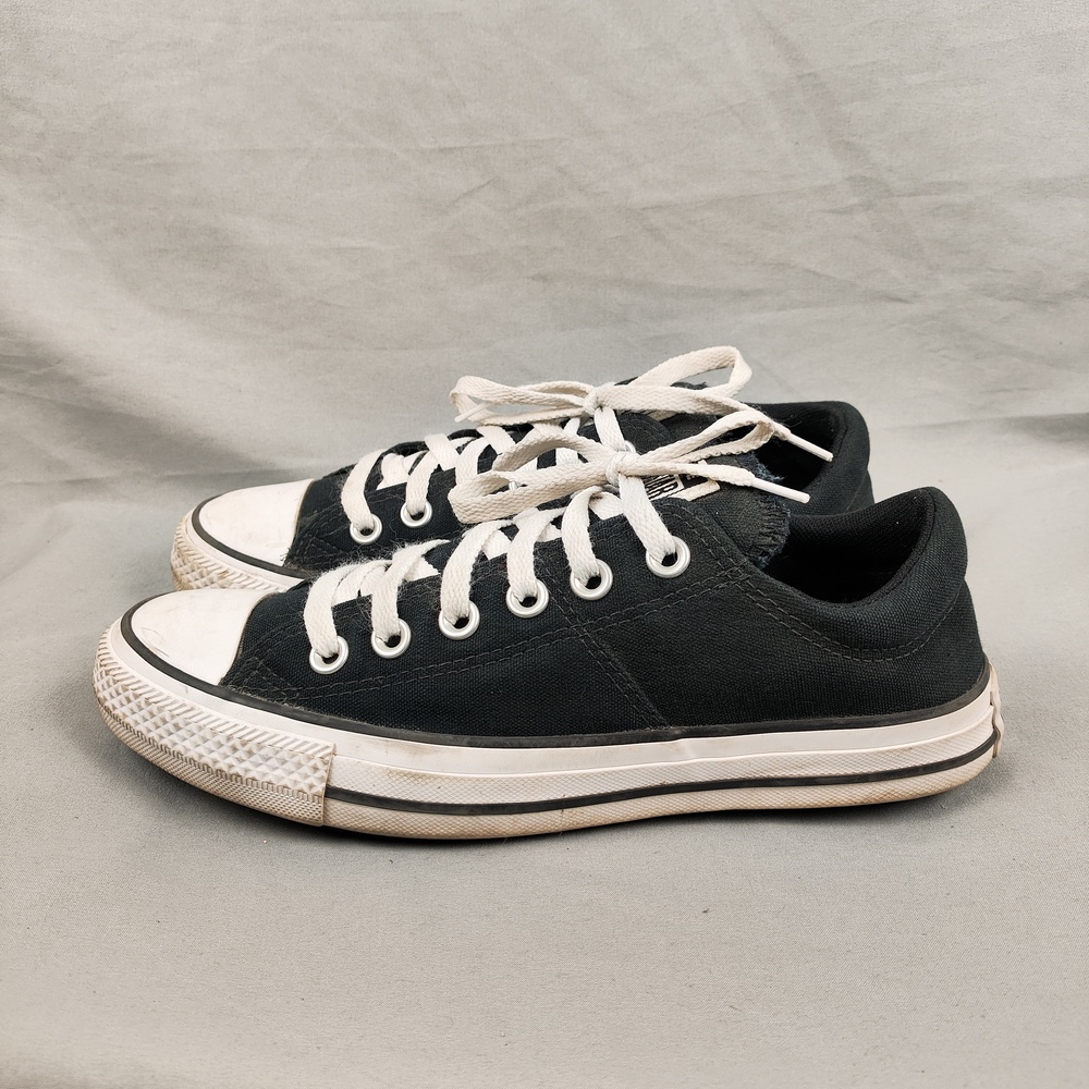 Converse Chuck Taylor All Star 2 Shoes Womens Size 8 Black Canvas Low Top